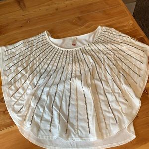 Sparkly poncho tee size large.